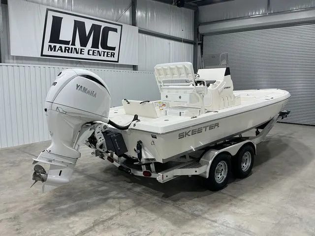 Slide: The Image of Skeeter SX221 2026 - 13