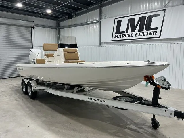 Slide: The Image of Skeeter SX241 2026 - 12