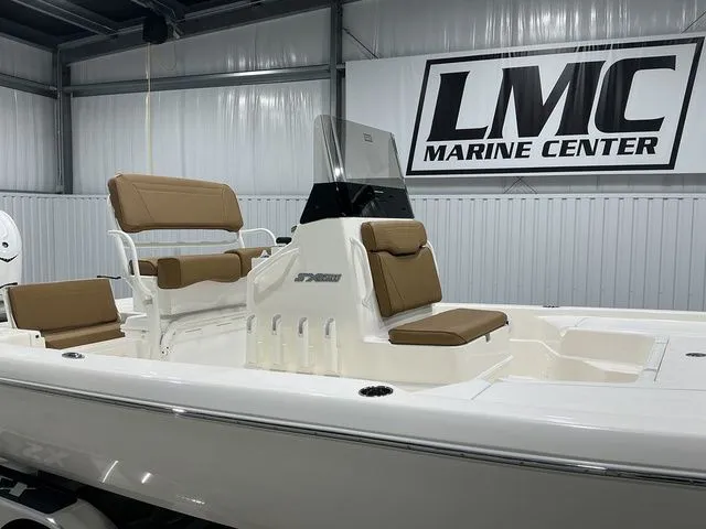 Slide: The Image of Skeeter SX241 2026 - 14