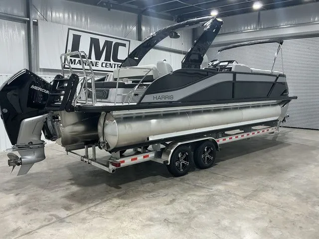 Slide: The Image of Harris Grand Mariner 250 SLDH 2026 - 4