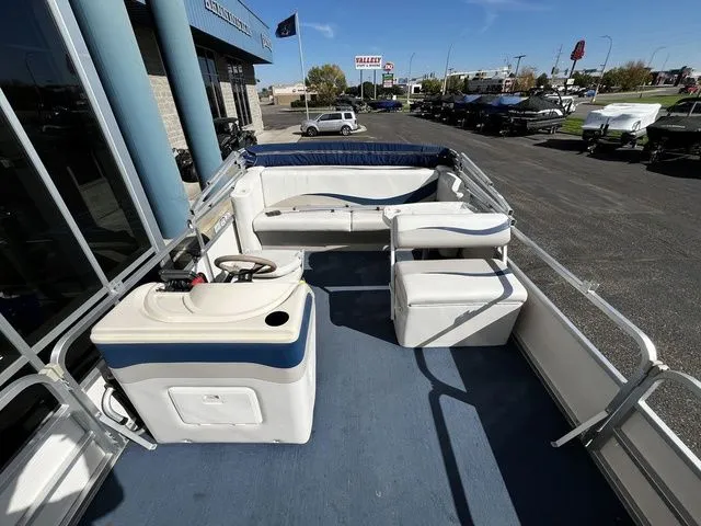 Slide: The Image of Sylvan 820 2003 - 15