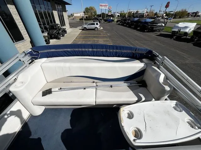 Slide: The Image of Sylvan 820 2003 - 16