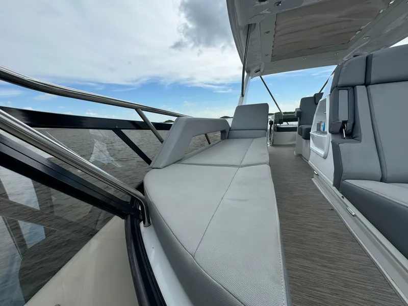 Slide: The Image of Cruisers Yachts 60 Cantius 2021 - 53