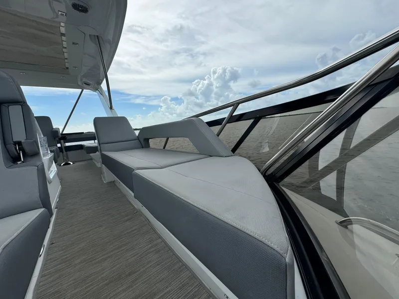 Slide: The Image of Cruisers Yachts 60 Cantius 2021 - 54