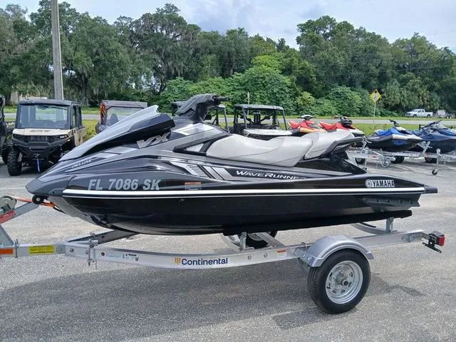 Slide: The Image of Yamaha VX 2019 - 18