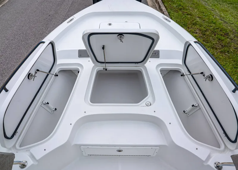 Slide: The Image of Sea Hunt BX 25 FS 2026 - 22