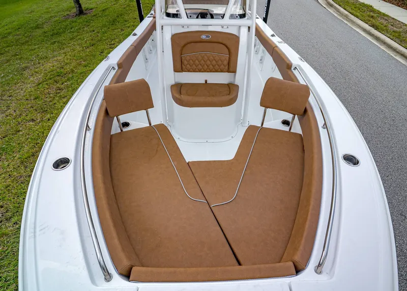 Slide: The Image of Sea Hunt Ultra 219 2026 - 18