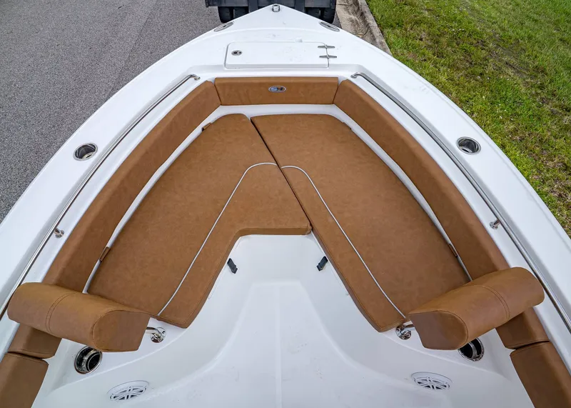 Slide: The Image of Sea Hunt Ultra 219 2026 - 22