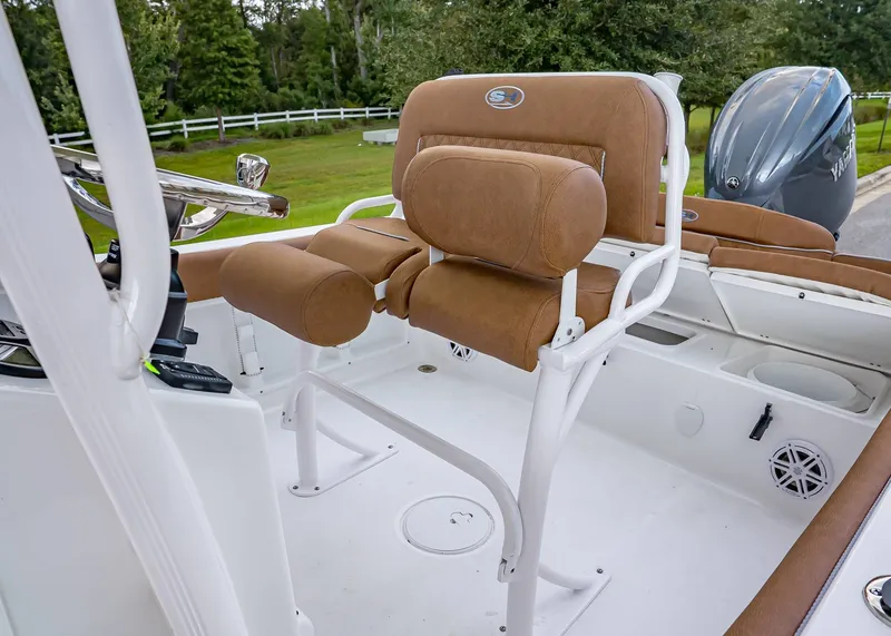 Slide: The Image of Sea Hunt Ultra 219 2026 - 9