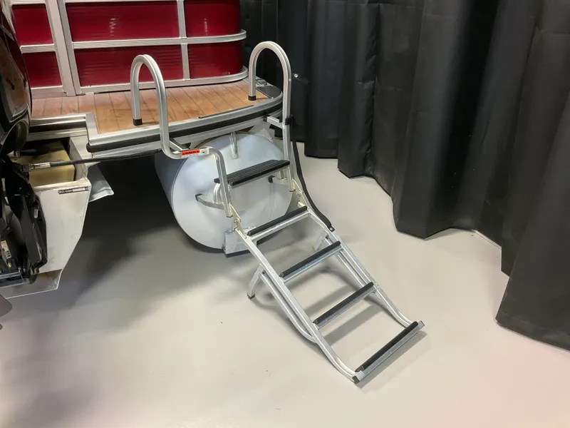 Slide: The Image of Harris SOLSTICE 220 2013 - 10