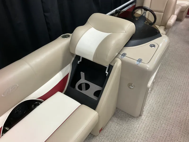 Slide: The Image of Harris SOLSTICE 220 2013 - 30