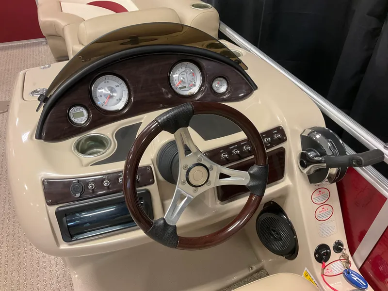 Slide: The Image of Harris SOLSTICE 220 2013 - 39