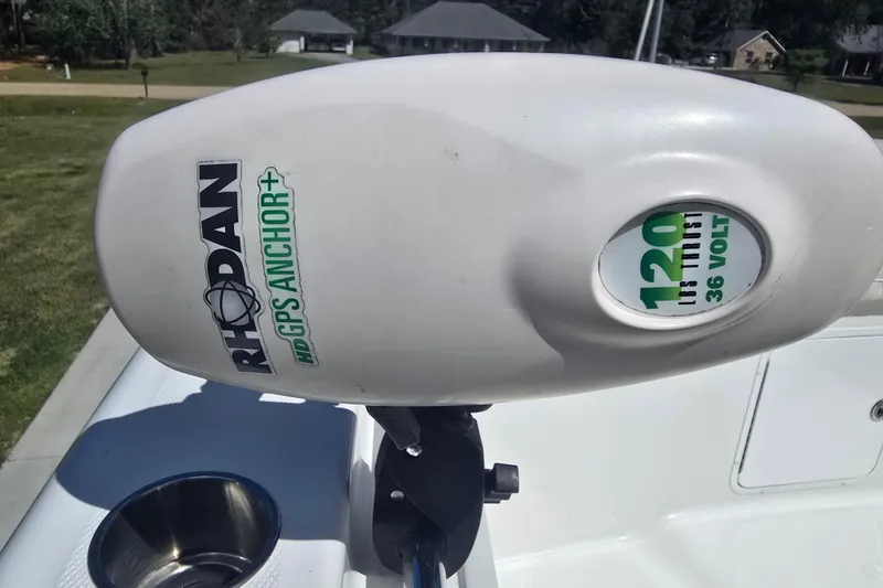 Slide: The Image of Rhoden HD GPS Anchor on 2022 Invincible 33 Catamaran, 120 lb thrust, 36 volt. - 36