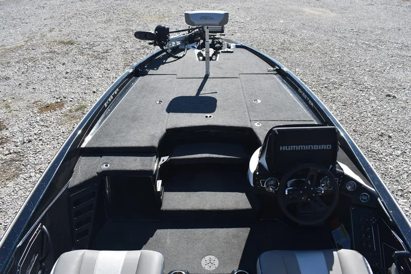 Slide: The Image of 2023 Skeeter ZXR20 boat interior with Humminbird electronics and steering wheel. - 7