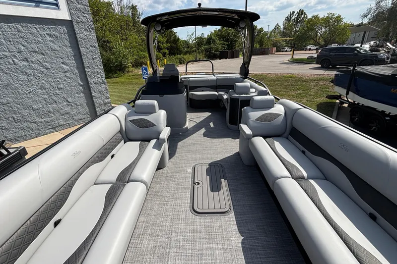 Slide: The Image of Interior of 2026 JC NEPTOON 27TT SPORT pontoon boat with luxurious seating and modern design. - 34