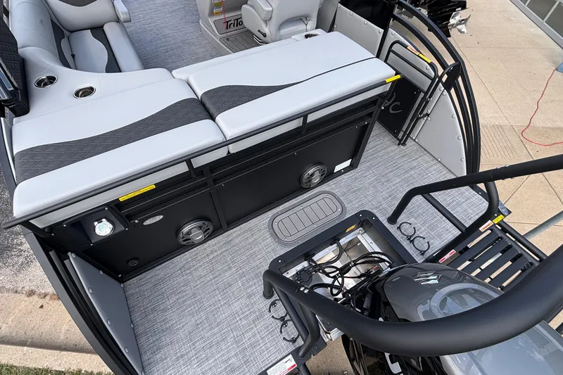 Slide: The Image of Interior view of 2026 JC NEPTOON 27TT SPORT boat with seating and engine area. - 7