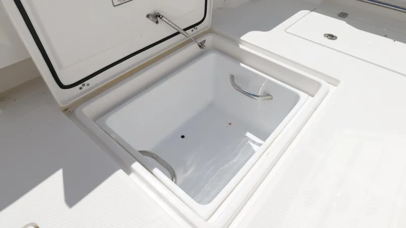 Slide: The Image of Edgewater 262CC 2017 - 50