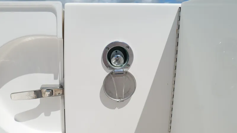 Slide: The Image of Edgewater 262CC 2017 - 53