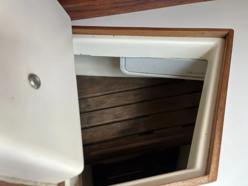 Slide: The Image of Tartan 31 1990 - 11