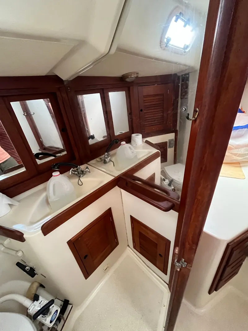 Slide: The Image of Tartan 31 1990 - 17