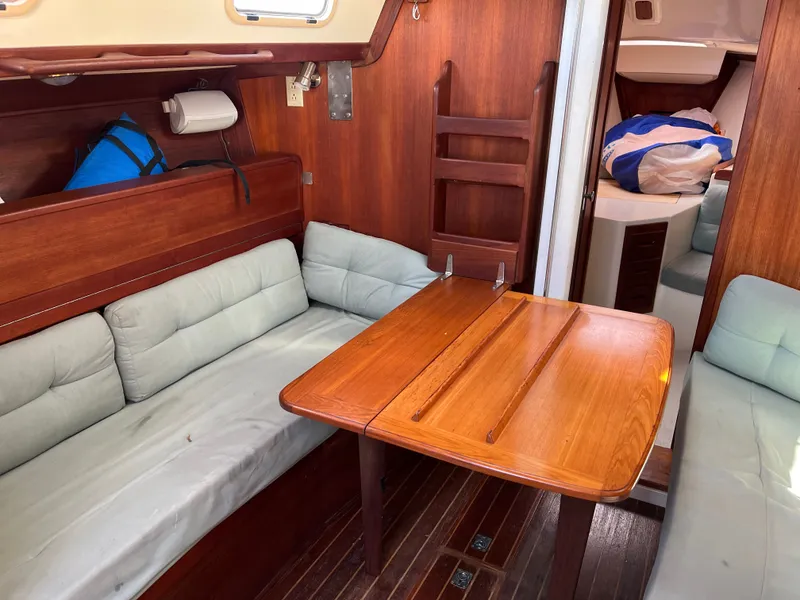 Slide: The Image of Tartan 31 1990 - 5