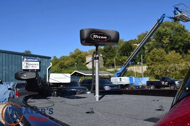 Slide: The Image of Triton 18 TrX 2022 - 10