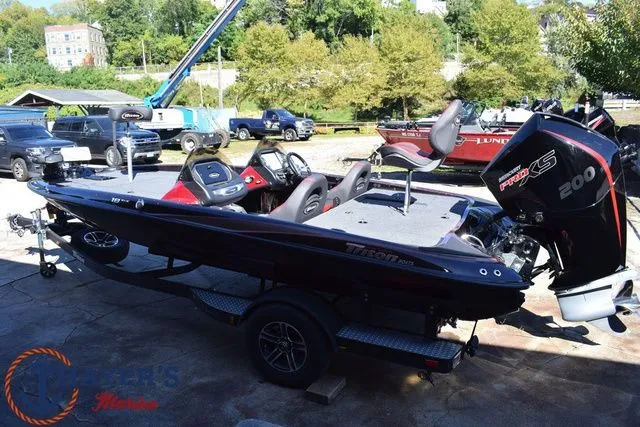 Slide: The Image of Triton 18 TrX 2022 - 28