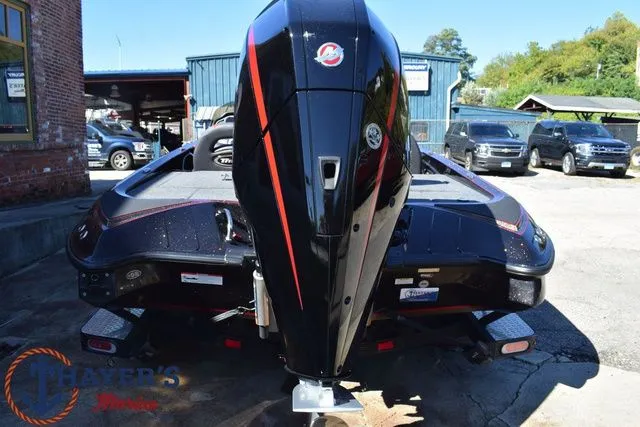 Slide: The Image of Triton 18 TrX 2022 - 7