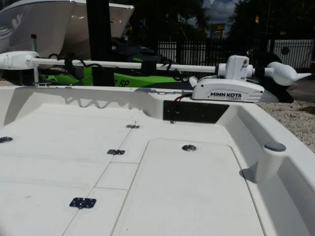 Slide: The Image of Mako Pro Skiff 15 CC 2021 - 10