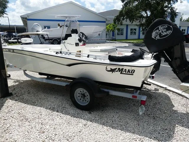 Slide: The Image of Mako Pro Skiff 15 CC 2021 - 3