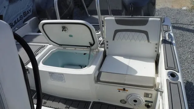 Slide: The Image of World Cat 235 CC 2023 - 8