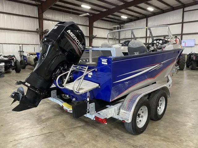 Slide: The Image of Tracker Pro Guide V-175 WT 2014 - 12