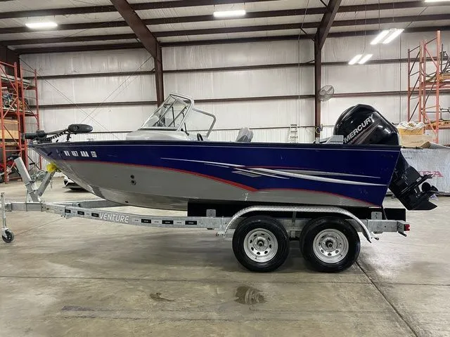 Slide: The Image of Tracker Pro Guide V-175 WT 2014 - 8