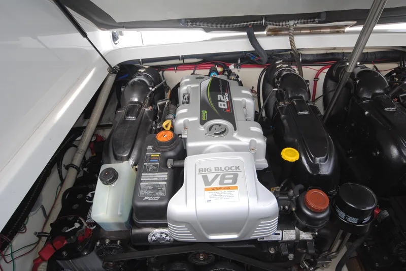 Slide: The Image of 2015 Formula 310 Bowrider engine compartment with Big Block V8 engine. - 27