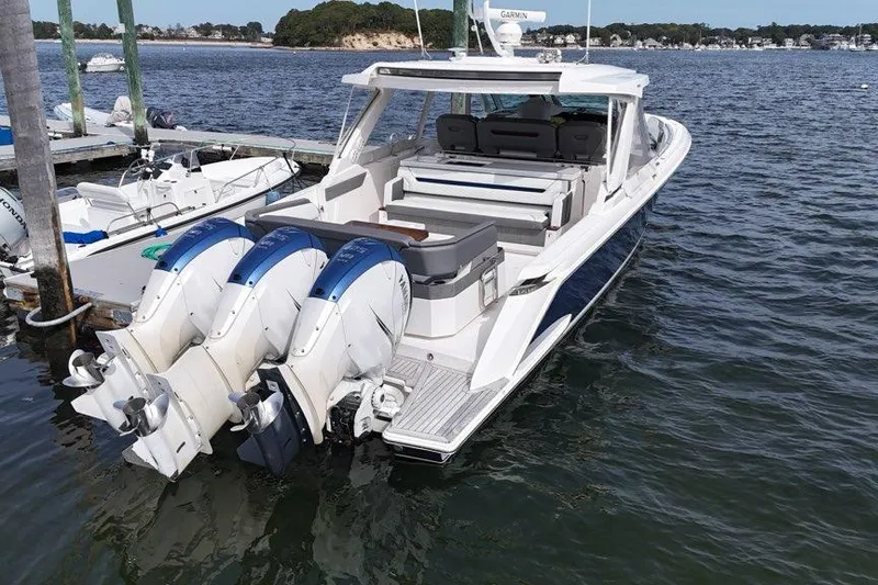 Slide: The Image of Manufacturer Provided Image: 2021 Tiara Sport 43 LS luxury boat with twin Yamaha 425 V8 engines. - 9