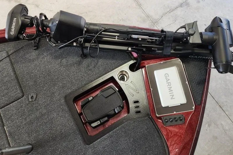 Slide: The Image of 2026 Ranger Z518 Cup-Equipped boat with Garmin electronics and foot pedal controls. - 6