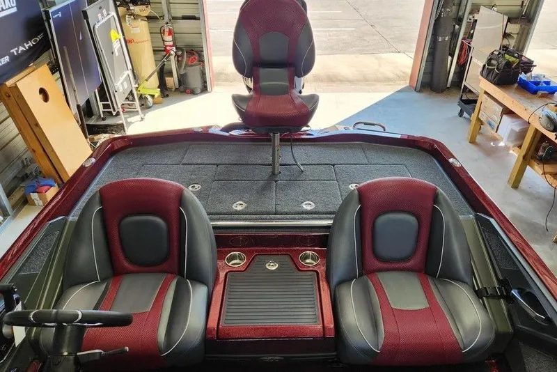 Slide: The Image of Interior of 2026 Ranger Z518 Cup-Equipped boat with Garmin display and dual seats. - 9