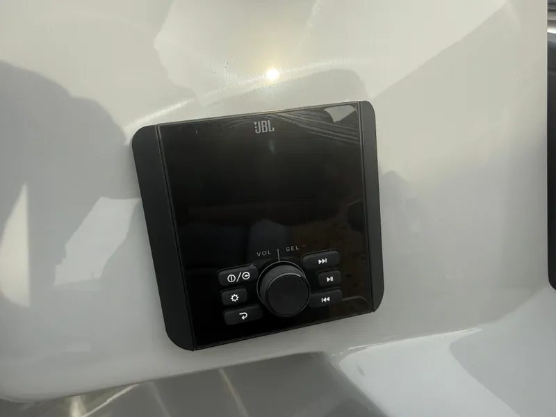 Slide: The Image of Bentley Pontoons Legacy 200 Swingback Pontoon & Honda 4-Stroke EFI 2026 - 17