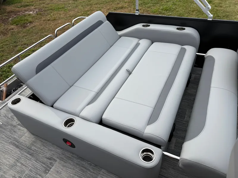 Slide: The Image of Bentley Pontoons Legacy 200 Swingback Pontoon & Honda 4-Stroke EFI 2026 - 23