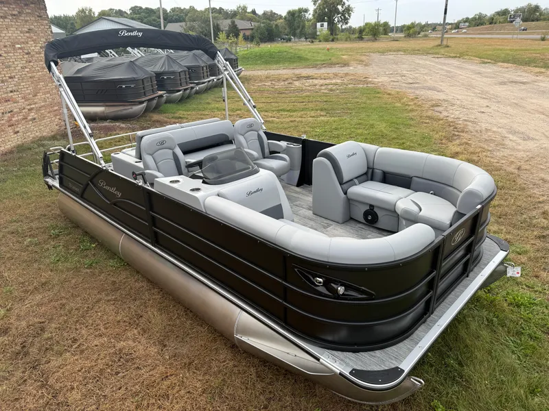 Slide: The Image of Bentley Pontoons Legacy 200 Swingback Pontoon & Honda 4-Stroke EFI 2026 - 8