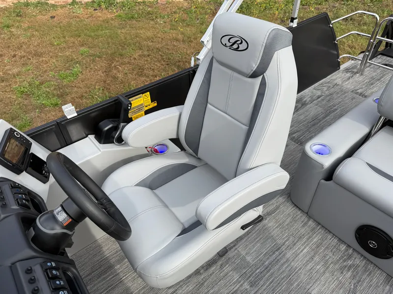 Slide: The Image of Bentley Pontoons Legacy 220 Swingback Pontoon & Honda 4-Stroke EFI 2026 - 14