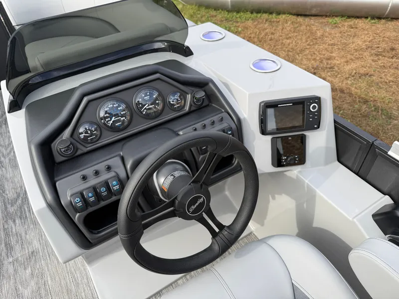 Slide: The Image of Bentley Pontoons Legacy 220 Swingback Pontoon & Honda 4-Stroke EFI 2026 - 15
