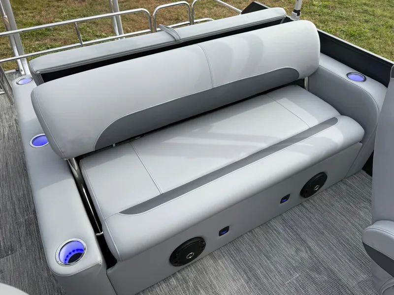 Slide: The Image of Bentley Pontoons Legacy 220 Swingback Pontoon & Honda 4-Stroke EFI 2026 - 18