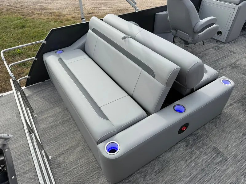 Slide: The Image of Bentley Pontoons Legacy 220 Swingback Pontoon & Honda 4-Stroke EFI 2026 - 19