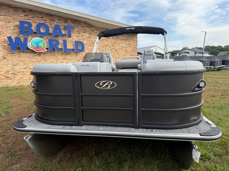 Slide: The Image of Bentley Pontoons Legacy 220 Swingback Pontoon & Honda 4-Stroke EFI 2026 - 35