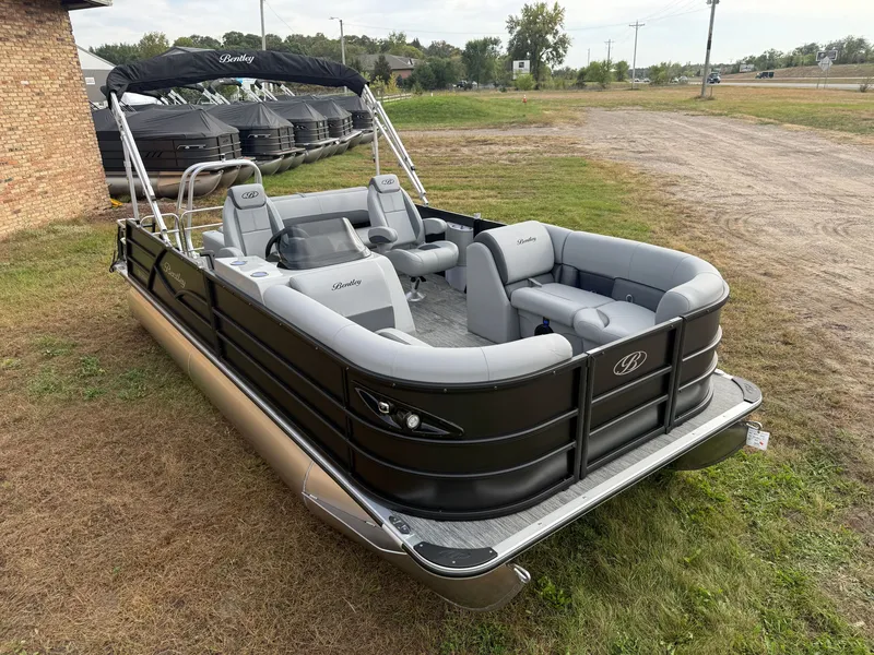 Slide: The Image of Bentley Pontoons Legacy 220 Swingback Pontoon & Honda 4-Stroke EFI 2026 - 8
