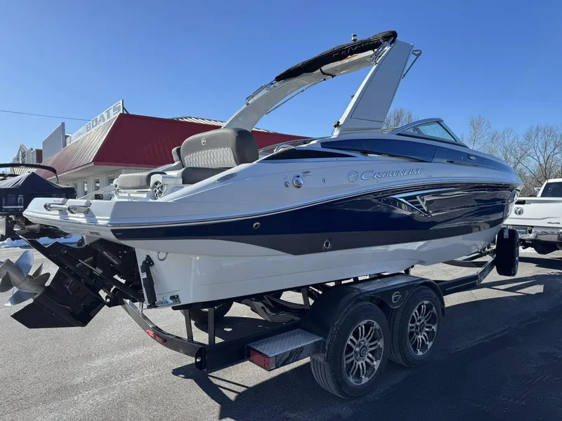 Slide: The Image of Crownline Boats 260 SS 2026 - 28