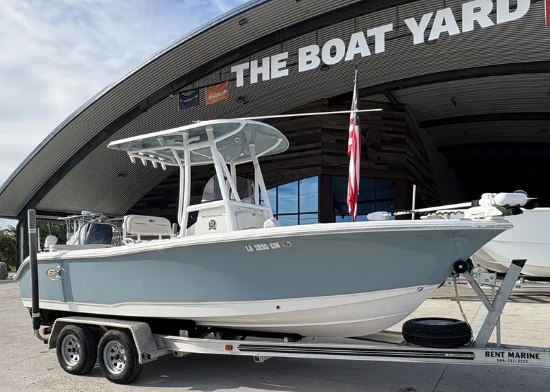 Slide: The Image of Sea Hunt Ultra 219 2021 - 10