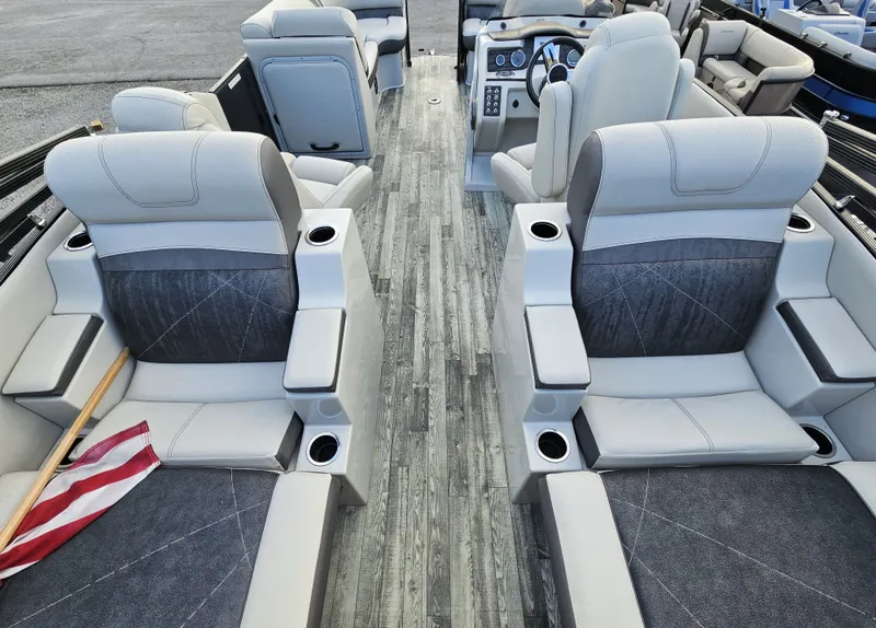 Slide: The Image of Crest Classic 230 CP3 2018 - 10