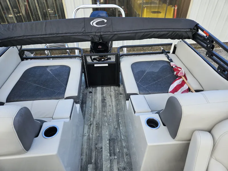 Slide: The Image of Crest Classic 230 CP3 2018 - 14